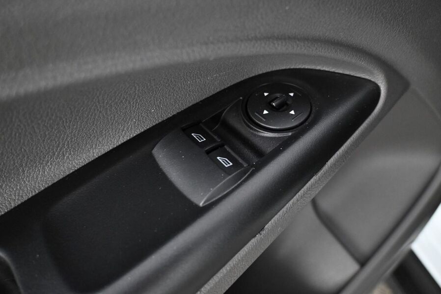Ford Transit Connect vaihtoauto