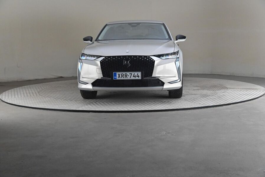 DS 4 vaihtoauto