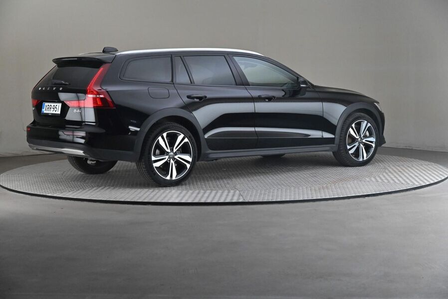 Volvo V60 Cross Country vaihtoauto
