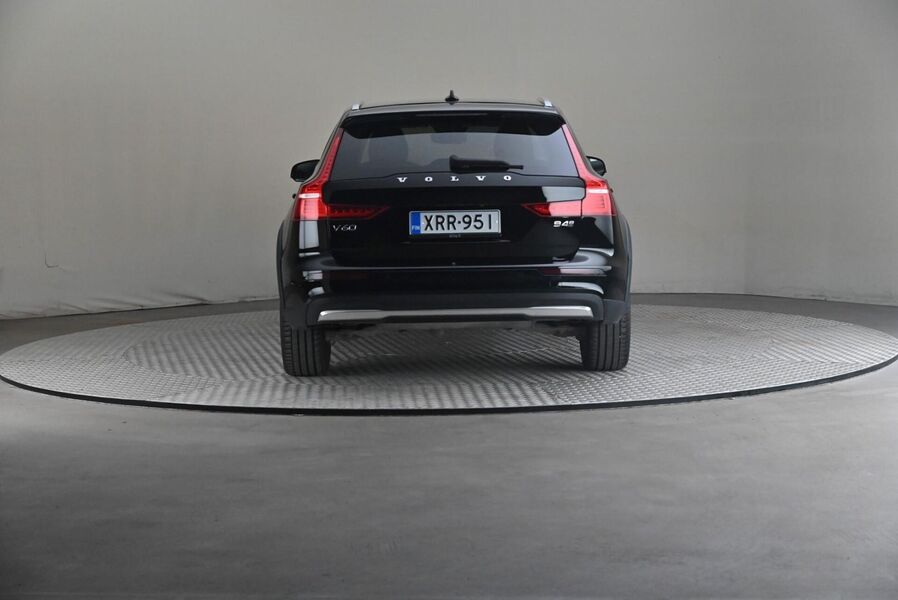 Volvo V60 Cross Country vaihtoauto