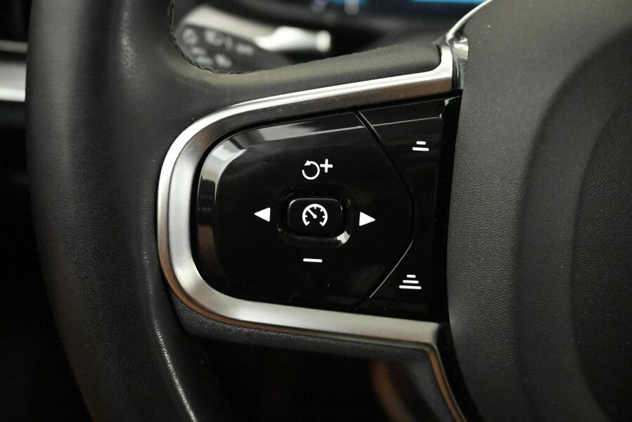 Volvo V60 Cross Country vaihtoauto