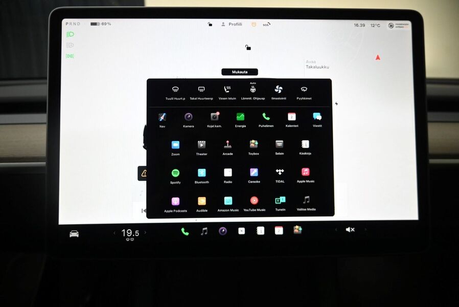 Tesla Model Y vaihtoauto