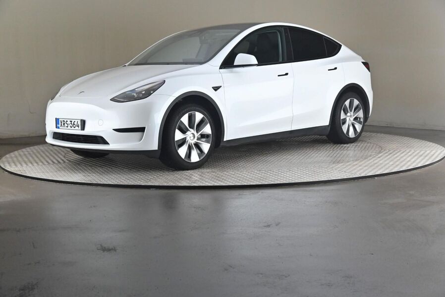 Tesla Model Y vaihtoauto