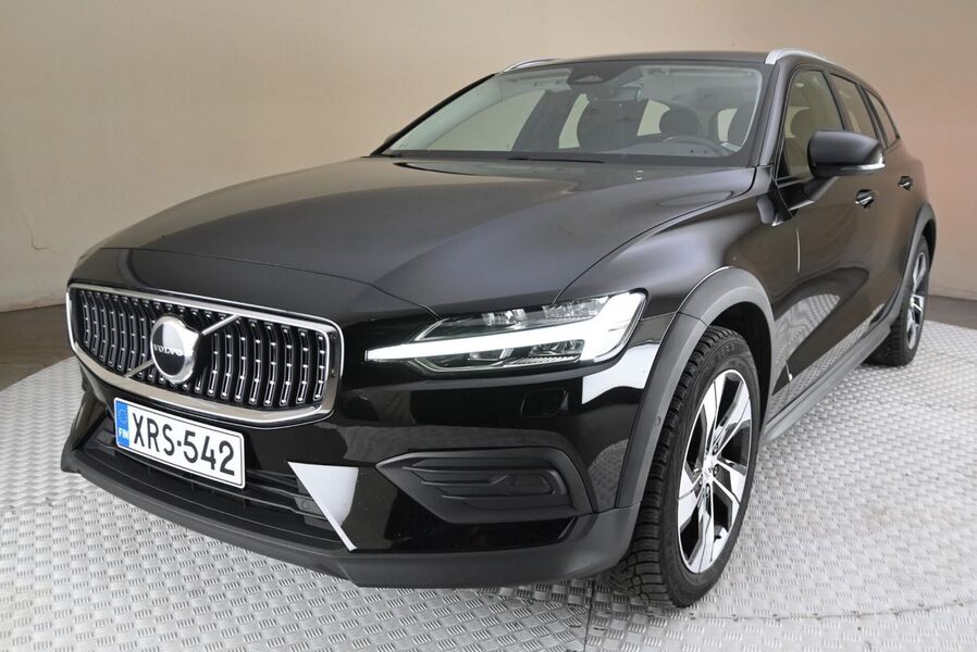 Volvo V60 Cross Country vaihtoauto