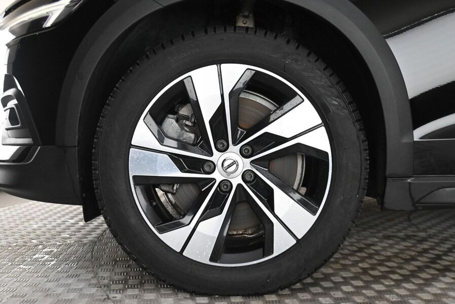 Volvo V60 Cross Country vaihtoauto