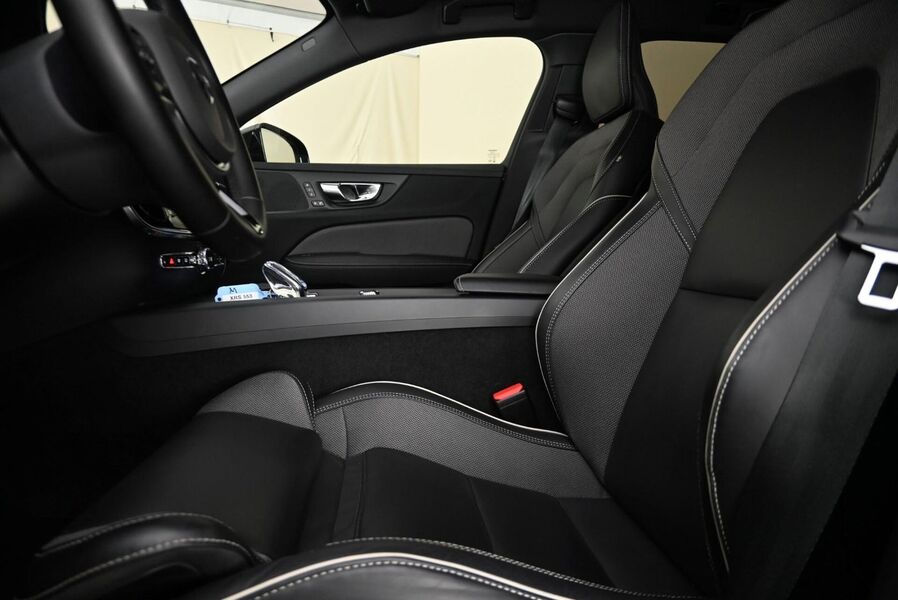 Volvo V60 Cross Country vaihtoauto