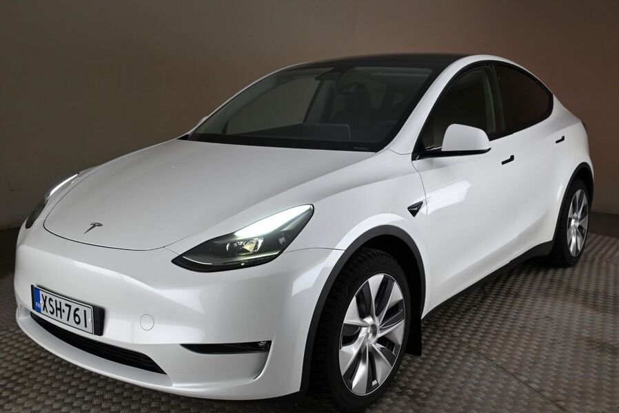 Tesla Model Y vaihtoauto
