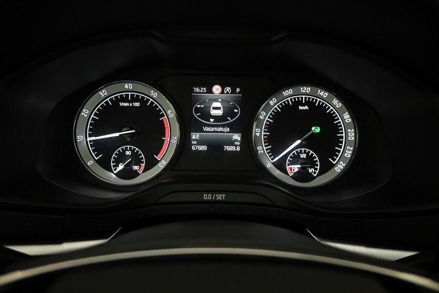 Skoda Karoq vaihtoauto