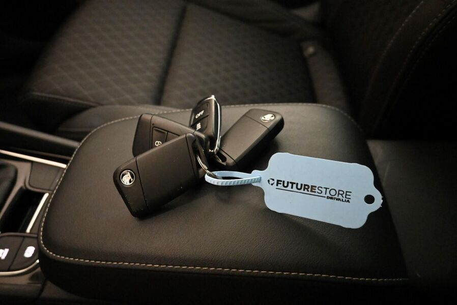 Skoda Karoq vaihtoauto