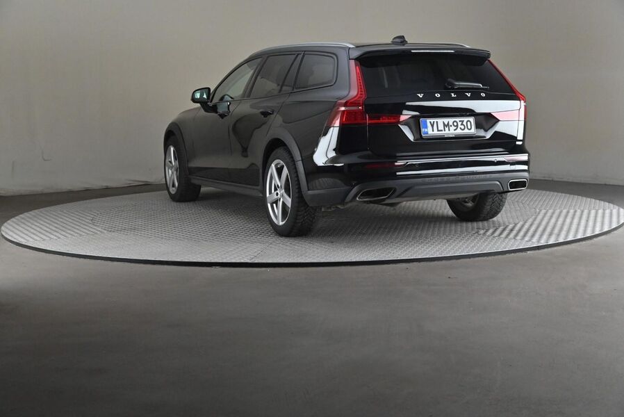 Volvo V60 Cross Country vaihtoauto
