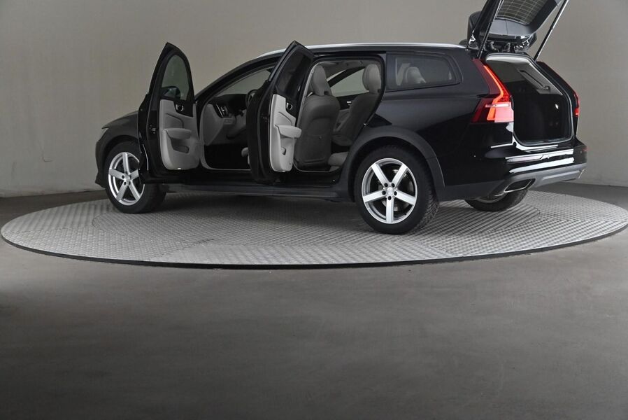 Volvo V60 Cross Country vaihtoauto