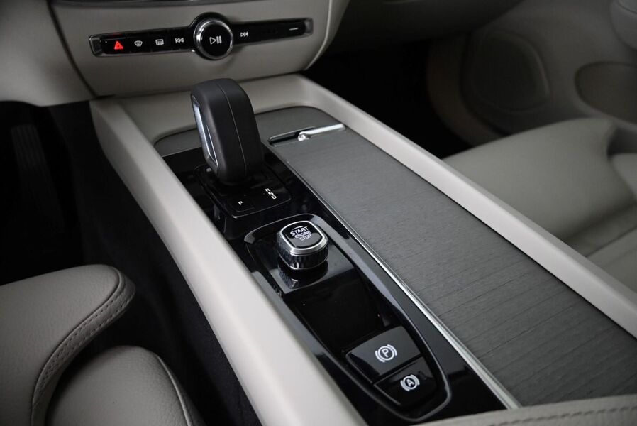 Volvo V60 Cross Country vaihtoauto