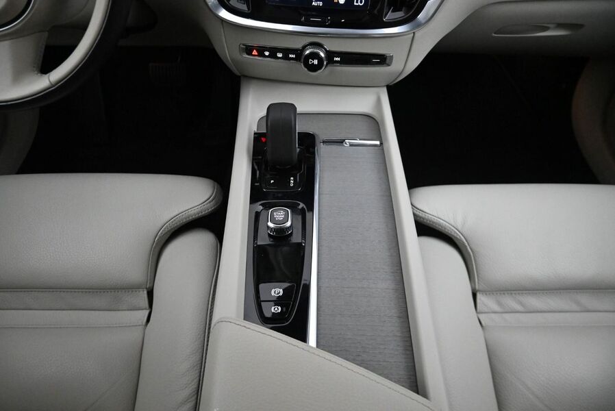 Volvo V60 Cross Country vaihtoauto