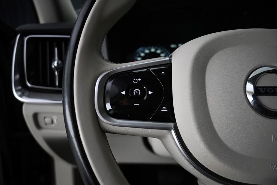 Volvo V60 Cross Country vaihtoauto