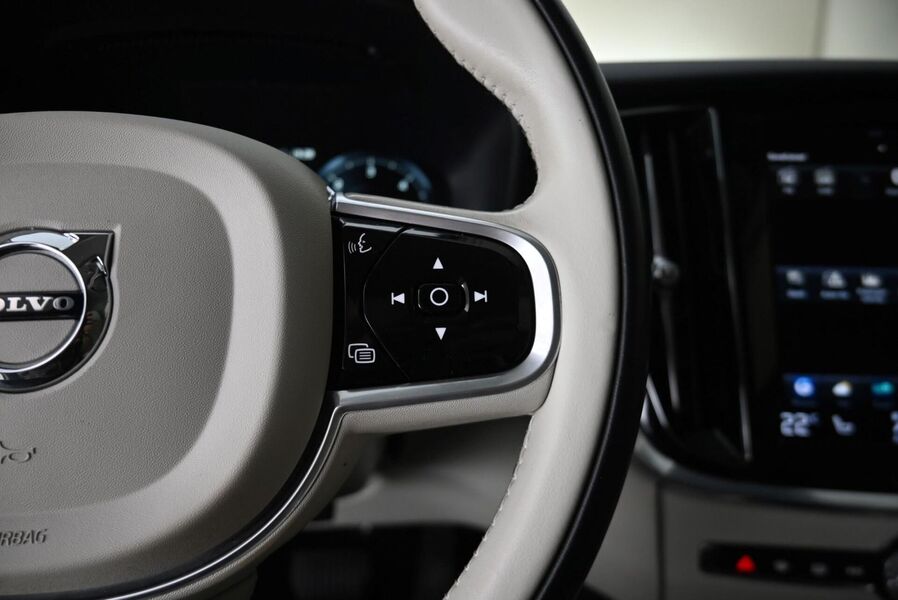 Volvo V60 Cross Country vaihtoauto