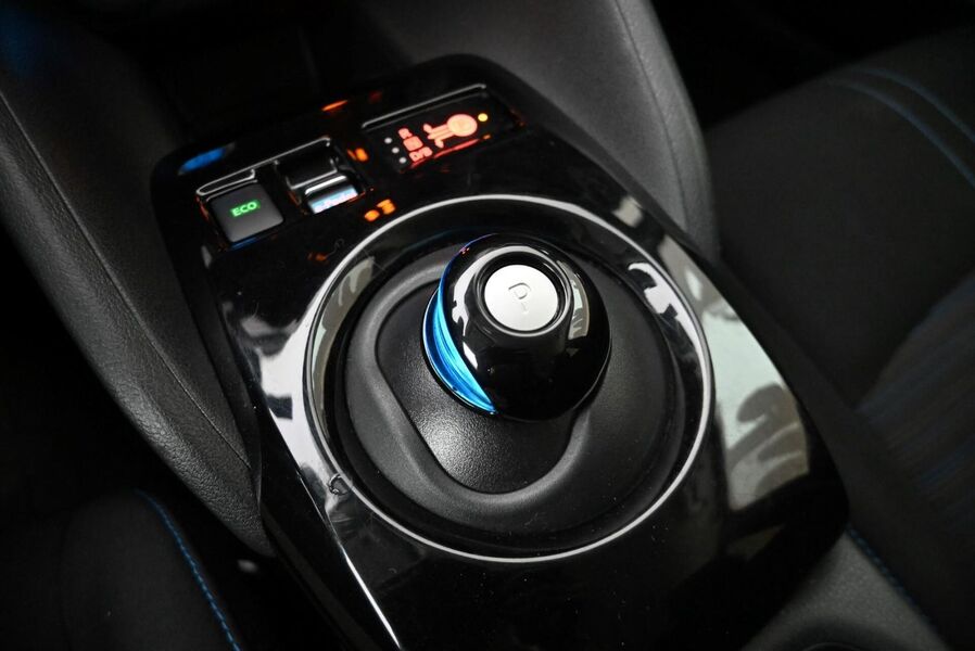 Nissan Leaf vaihtoauto