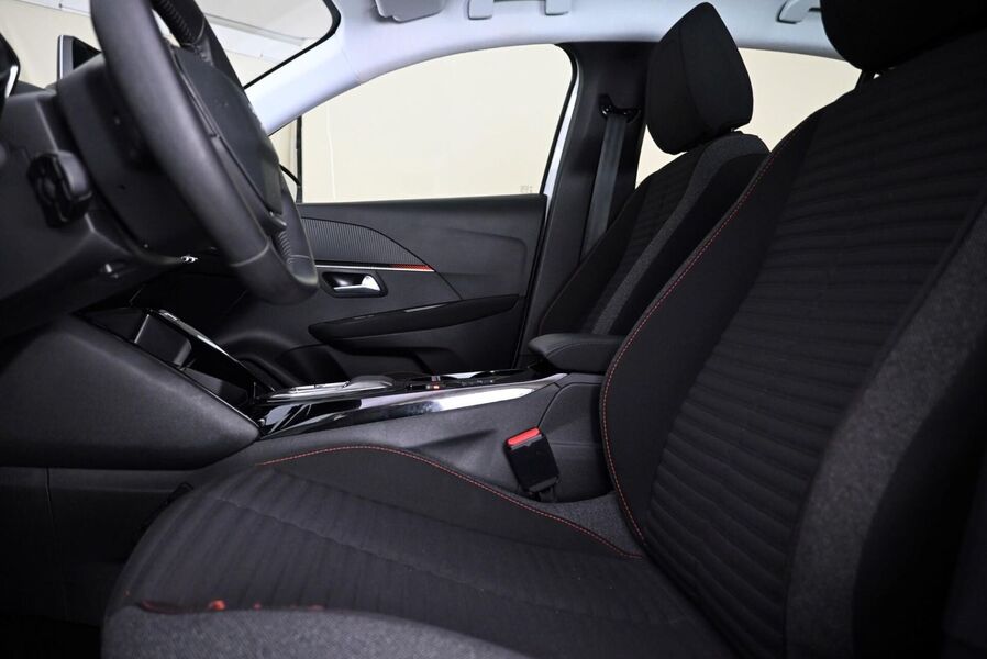 Peugeot e-208 vaihtoauto