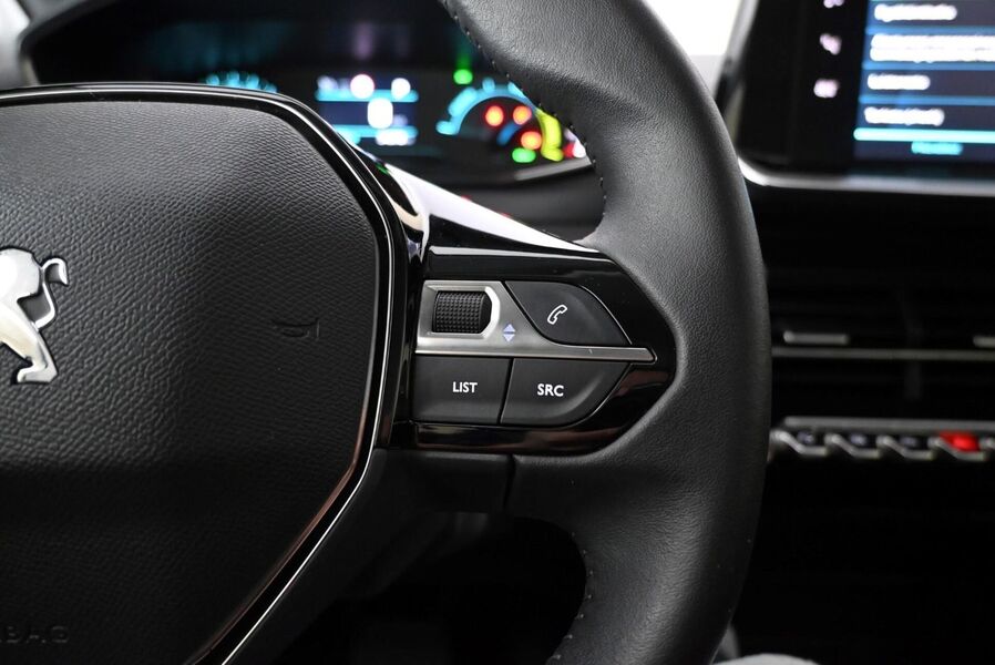 Peugeot e-208 vaihtoauto