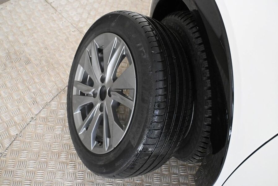 Peugeot e-208 vaihtoauto