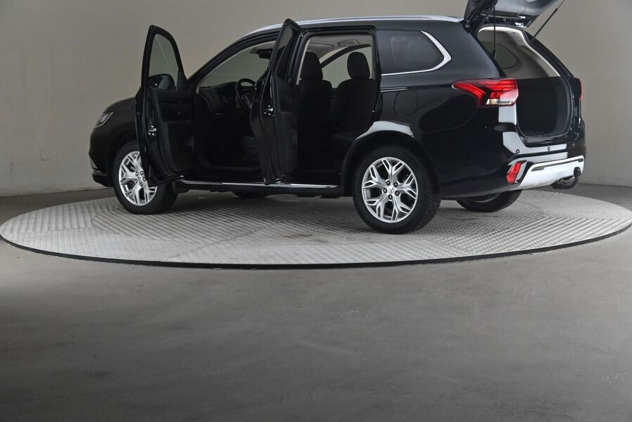 Mitsubishi Outlander PHEV vaihtoauto