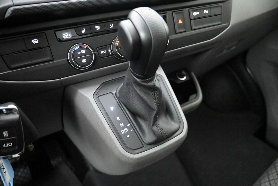 Volkswagen Caravelle vaihtoauto