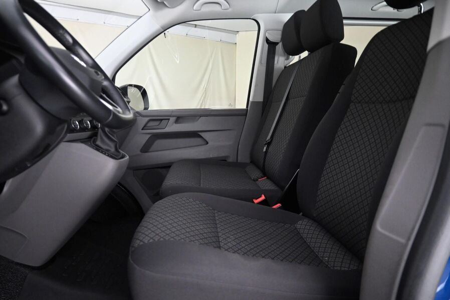 Volkswagen Caravelle vaihtoauto