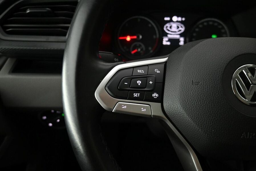 Volkswagen Caravelle vaihtoauto