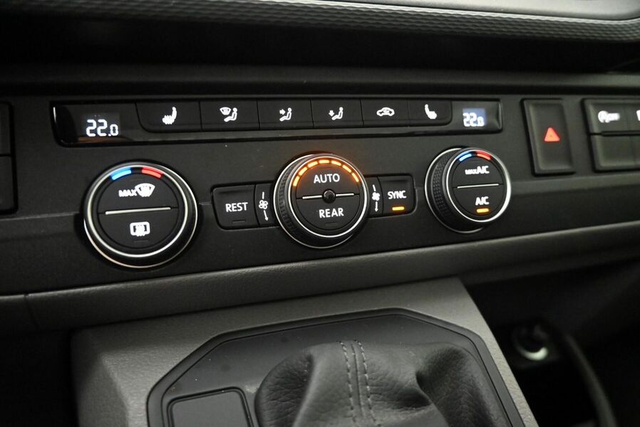 Volkswagen Caravelle vaihtoauto