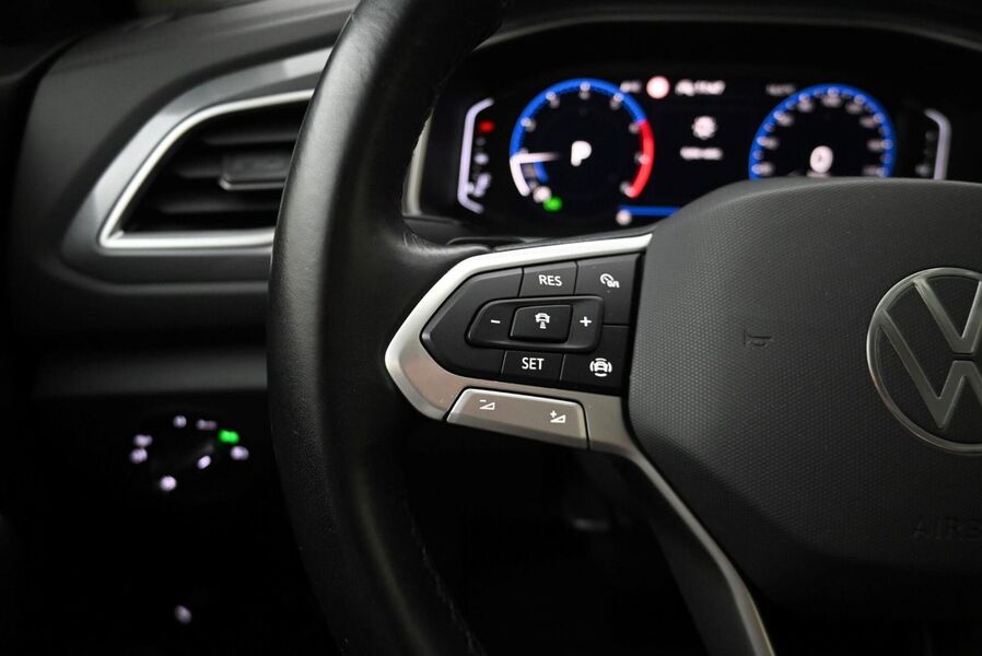 Volkswagen T-Roc vaihtoauto