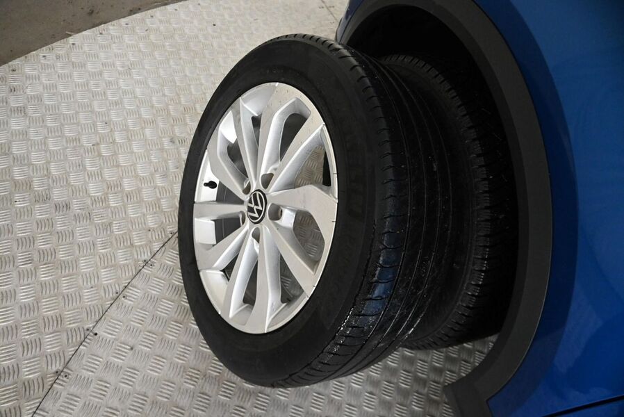 Volkswagen T-Roc vaihtoauto