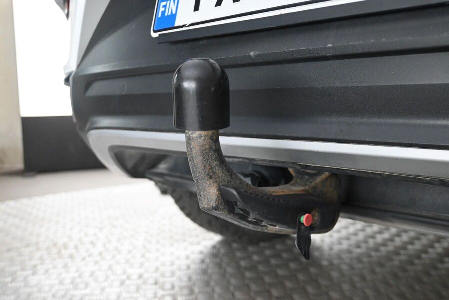 Volkswagen T-Roc vaihtoauto