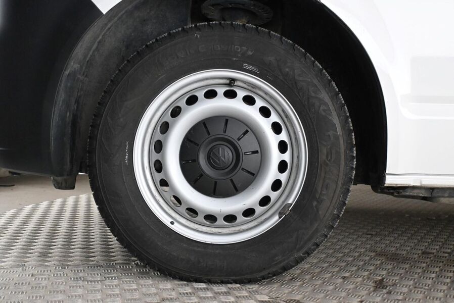 Volkswagen Transporter vaihtoauto