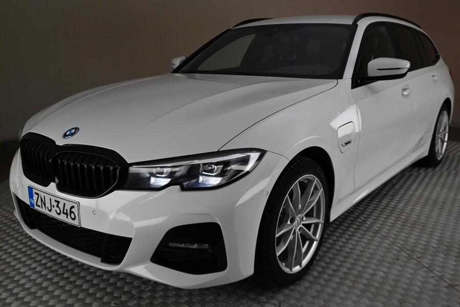 BMW 320 vaihtoauto