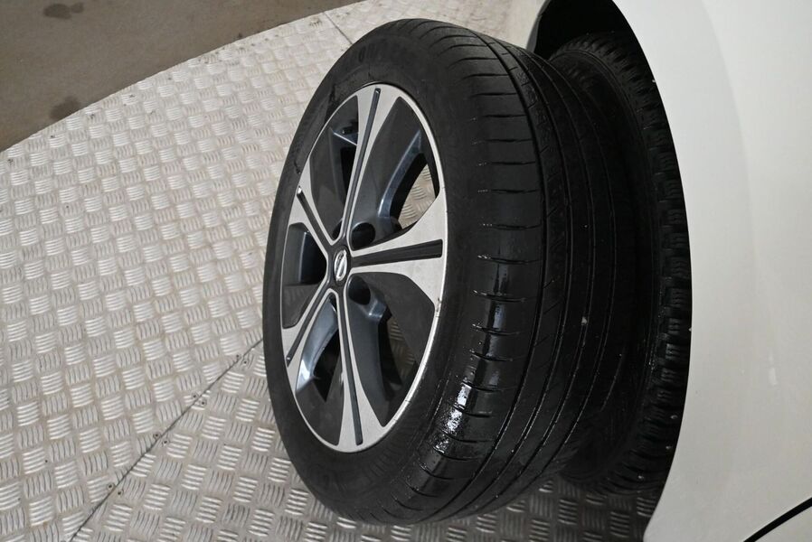 Nissan Leaf vaihtoauto