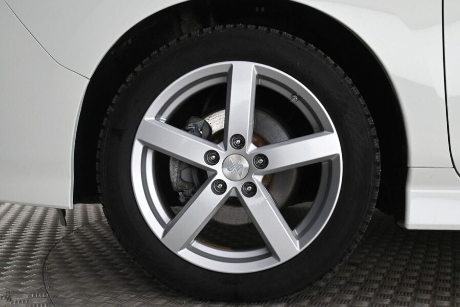 Nissan Leaf vaihtoauto