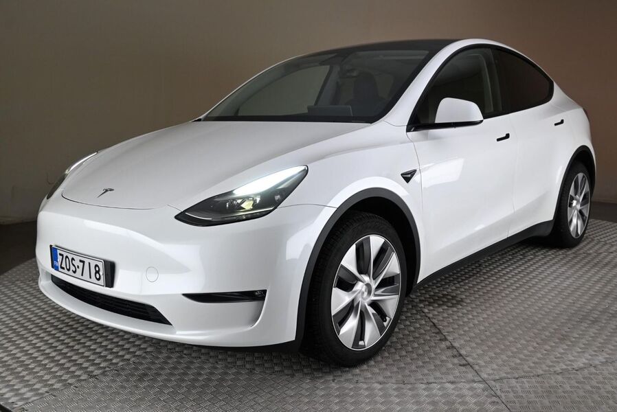 Tesla Model Y vaihtoauto