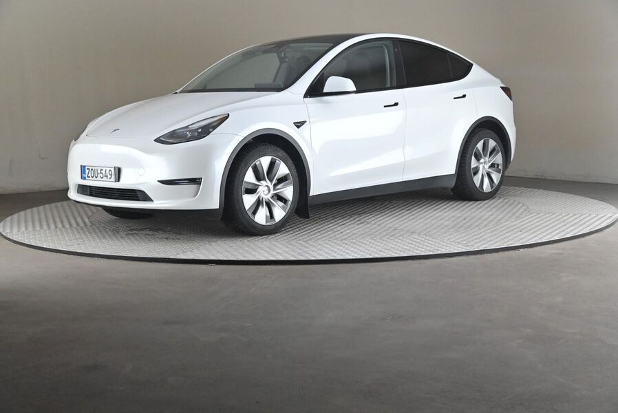 Tesla Model Y vaihtoauto