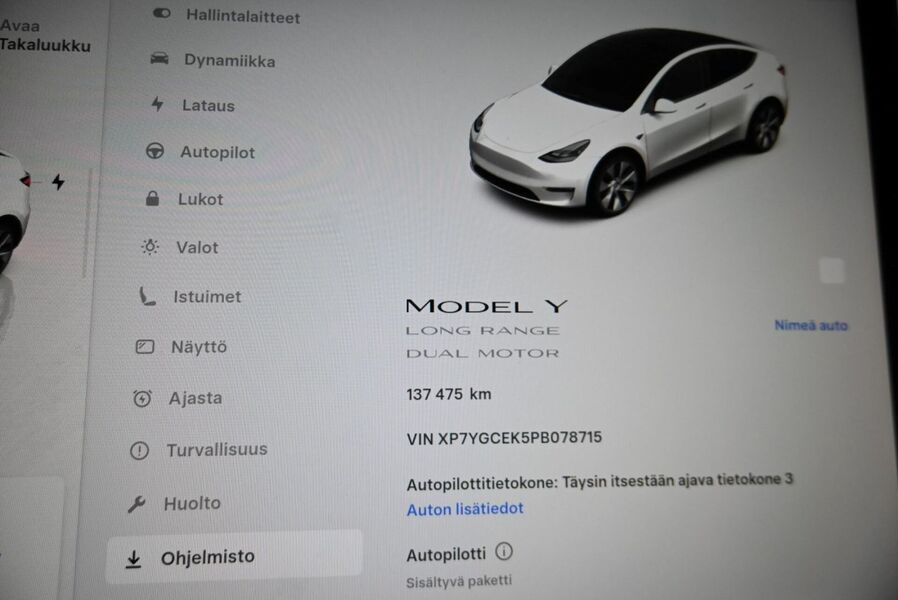 Tesla Model Y vaihtoauto
