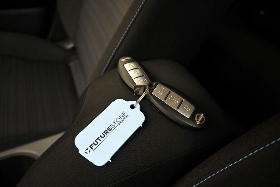 Nissan Leaf vaihtoauto