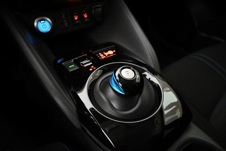 Nissan Leaf vaihtoauto