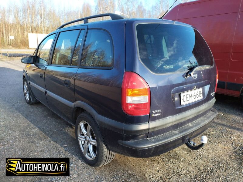 Opel Zafira vaihtoauto