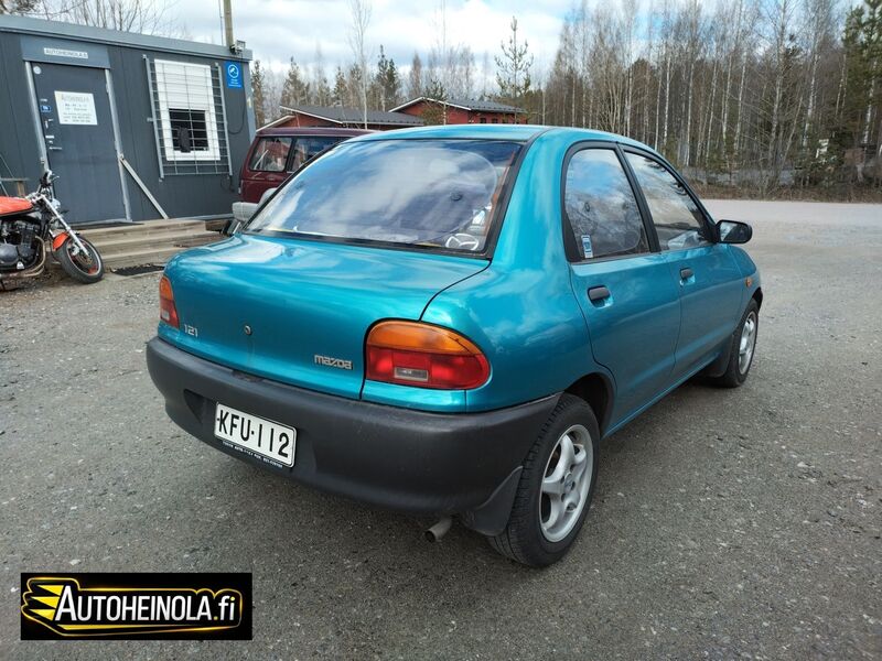 Mazda 121 vaihtoauto
