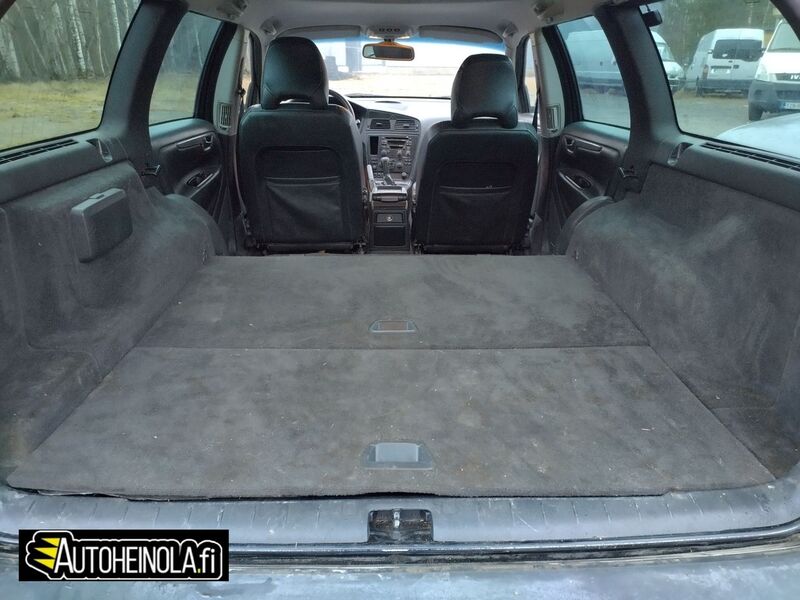 Volvo V70 vaihtoauto