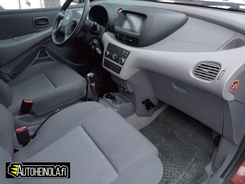 Nissan Almera Tino vaihtoauto
