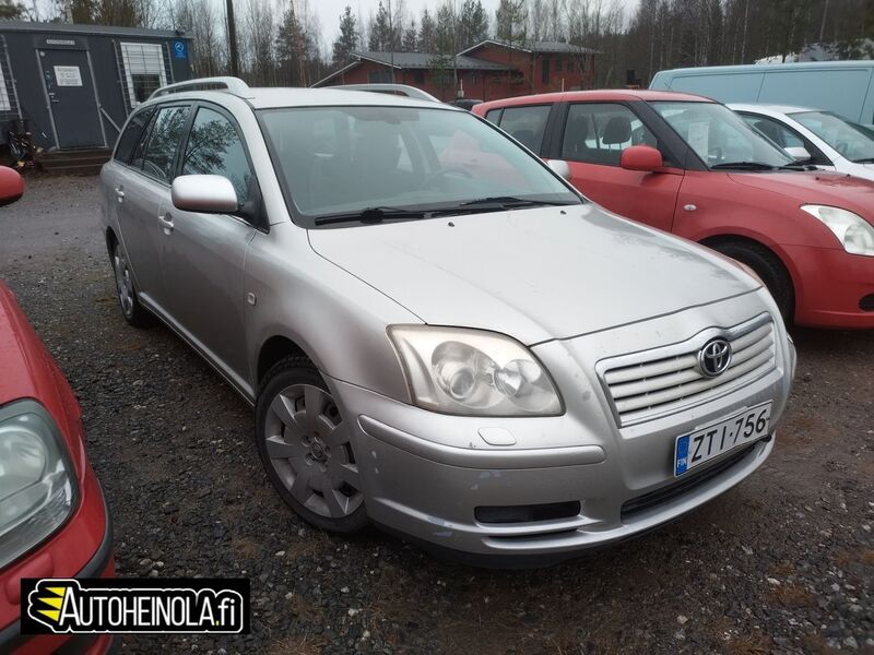 Toyota Avensis vaihtoauto