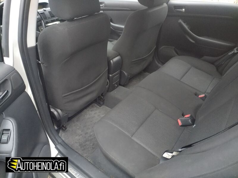 Toyota Avensis vaihtoauto