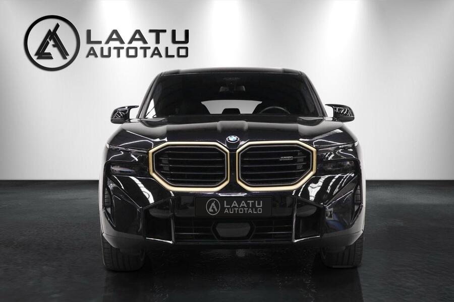 BMW XM vaihtoauto