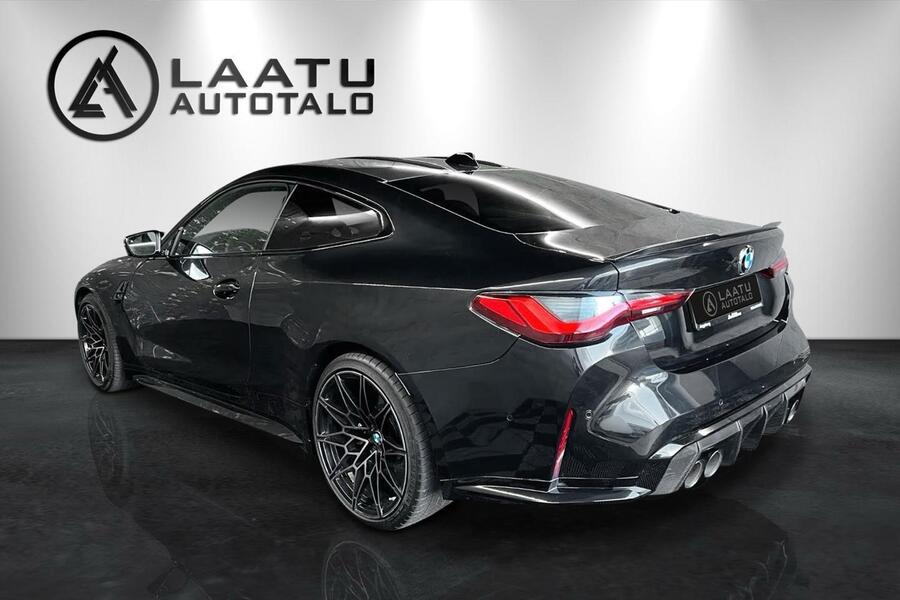 BMW M4 vaihtoauto