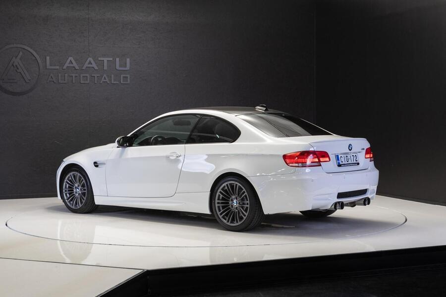 BMW M3 vaihtoauto