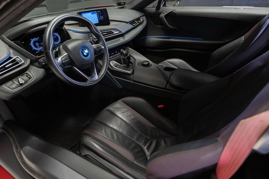 BMW i8 vaihtoauto